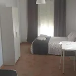 C&Blola - Habitacion Independiente Con Bano Privado Y Aire Acondicionado - Minimo 3 Dias