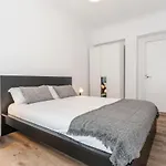 Caroline By People Rentals