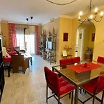 E2 Cómodo Apartamento equipado a 5 min de Playa Granada con terraza de 11m2