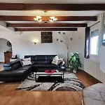 Deanna Magnifique Villa Vue Mer Situe A 1,5 Km De La Plage
