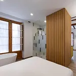 Precioso Loft Con Banera De Isla