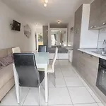 Mareverde Poolview Studio O006