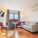 Apartamento 2 en la muralla romana junto a la Catedral