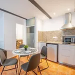 Apartamento 1 en la muralla romana junto a la Catedral