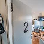 Apartamento 2 en la muralla romana junto a la Catedral
