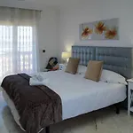 Tess Villa Cari