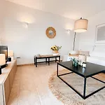 A Un Paso De La Playa Con Piscina Privada