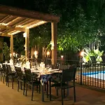Exclusive Villa Masia Notari Casabona