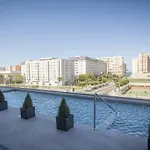 Torre D\'Arenas, Playa Victoria, Piscina Y Parking