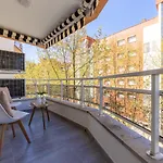 Boooom!!! Apartment With Swimming Pool