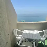 Benal Beach Con Vista Frontal Al Mar