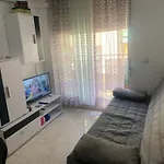 Alquilo Hermoso Apartamento En La Paradisiaca Oropesa Del Mar, 2Habitaciones, 1 Bano, Cocina, Salon, Aire Acondicionado Y Balcon A 400 Metros De La Playa Morro De Gos, Muy Cerca De Supermercados, Comercios Y Bares