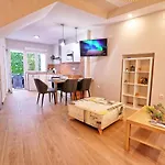 Apartamentos Mestre