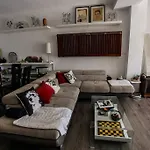 Spacious 2 Bedroom W/ Own Pool 5 Minutes Walk To Beach