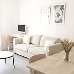 Apartamento con Parking a 50m de la playa