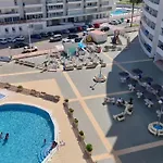 Apartamento Pequeno Frente Al Mar Con Piscina