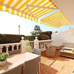Bajo con terraza en primera línea de playa