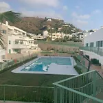 El Cantal. Maravilloso Apartamento En Primera Linea De Playa Con Piscina.