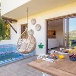 Villa Close To The Beach.
