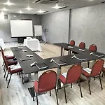Hotel 153