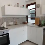 Stylish Apartement 2 Min To The Beach