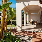 Chalet Con Piscina Privada Solo Familias Y Parejas