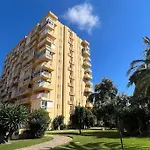 Estudio Aguila Con Vistas Al Mar