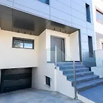 Casa Bulevar, Moderna Y Exclusiva