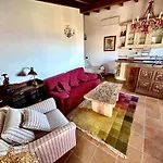 Casa Con Jardin Y Jacuzzi