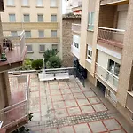 Apartamento De 3 Dormitorios Jardinillos Centro