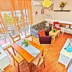 Plaza De Toros 3-Bedroom Apartment With Balcony