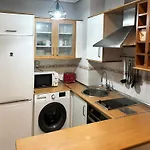 Apartamento Frente Al Guggenheim. Urbanizacion De Lujo En El Centro
