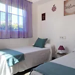 Tabarca Chalet Con Jardin Y Piscina Comunitaria