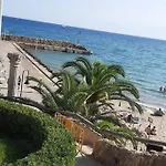 Masia Del Roc De Sant Caieta