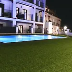 Casita Frigiliana - Stunning New Apartment With Views With Private Parking Space