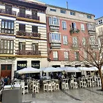 Urbe10 Plaza De Uncibay 3 Bedrooms Apatment
