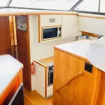 Yacht Y Fiestas