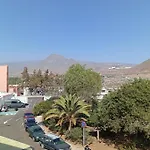 Muy Bonito Piso En Los Cristianos Centro