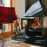 La Ginesta 2, Apartaments De Muntanya