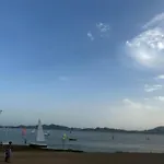 Apartamento En Bajo Con Jardin Y Patio En La Playa