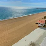 Estudi A Primera Linia De Mar