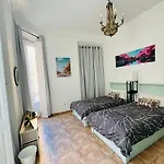 Málaka Room