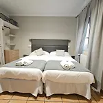 Hostal La Campana