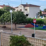 Residencial OlivalAcceso privado a la playa por el jardínZona tranquila