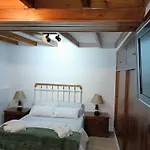 La Casa De La Plaza