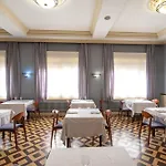 Hotel Robert
