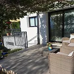 Pool-Side Chic Studio In Beautiful Countryside