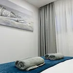 Luxury Diamond - Ocean View, Big Terraces, Air Con, Wifi