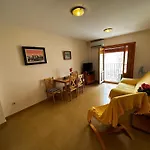 MU, Apartamento situada en la muralla del Casco Histórico