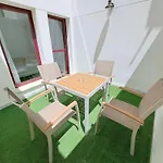 Apartamentos Sherry Center